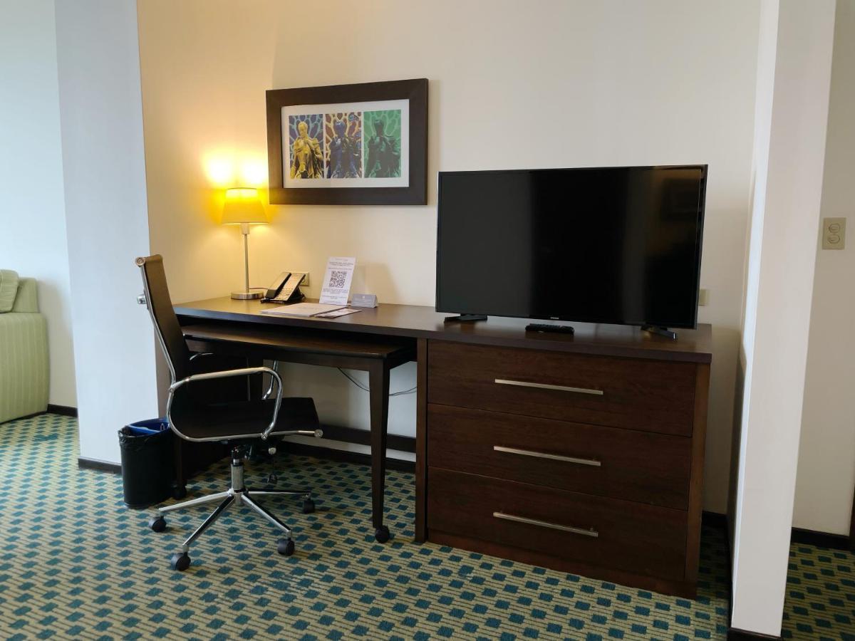 Courtyard By Marriott Guayaquil Ξενοδοχείο Εξωτερικό φωτογραφία